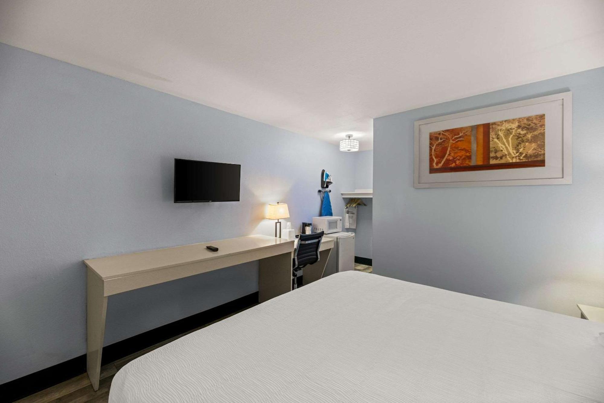 Rodeway Inn Midland Eksteriør billede