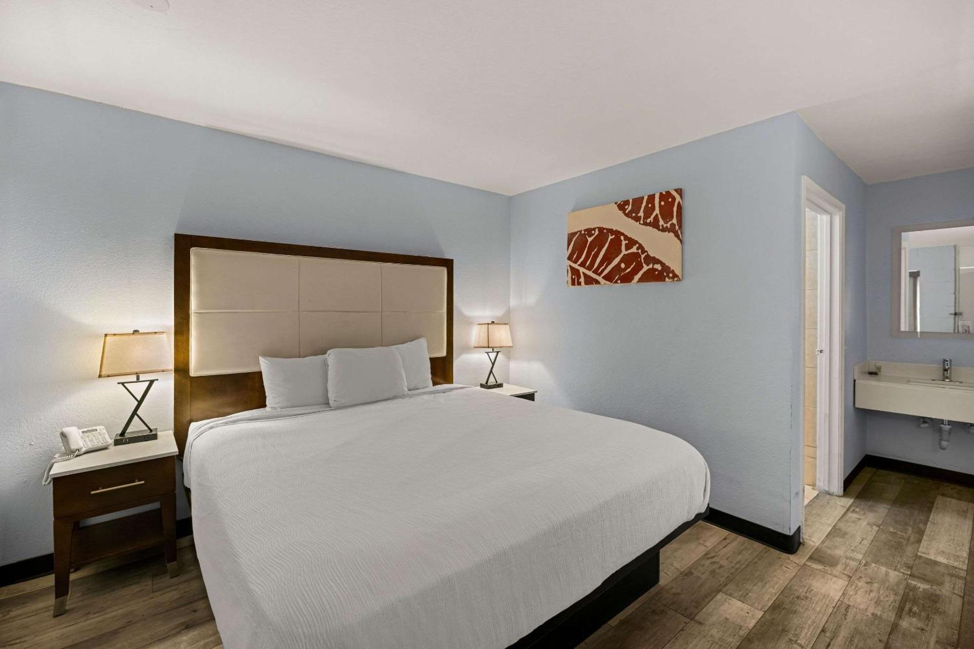 Rodeway Inn Midland Eksteriør billede