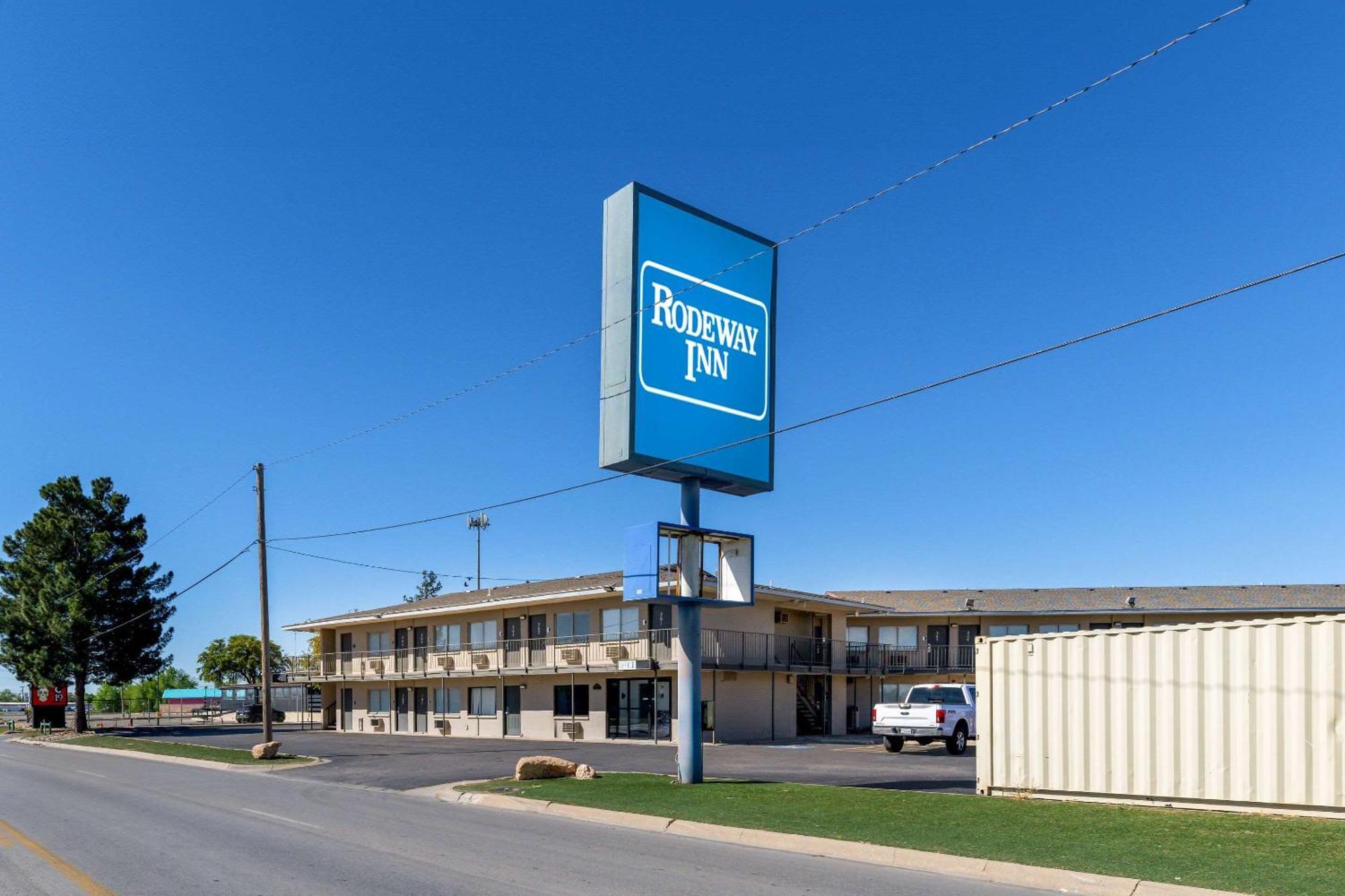 Rodeway Inn Midland Eksteriør billede